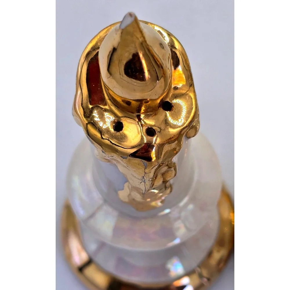 Vintage Ceramic Candle Shaped Salt & Pepper Shakers Gold Drip Accent Set of 2‎